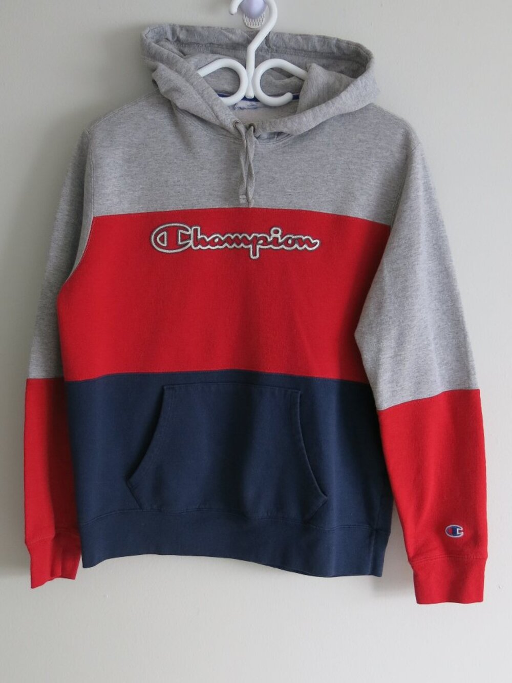 Champion Colorblock Pullover Sweatshirt Hoodie - Size Medium Vintage Retro Y2K